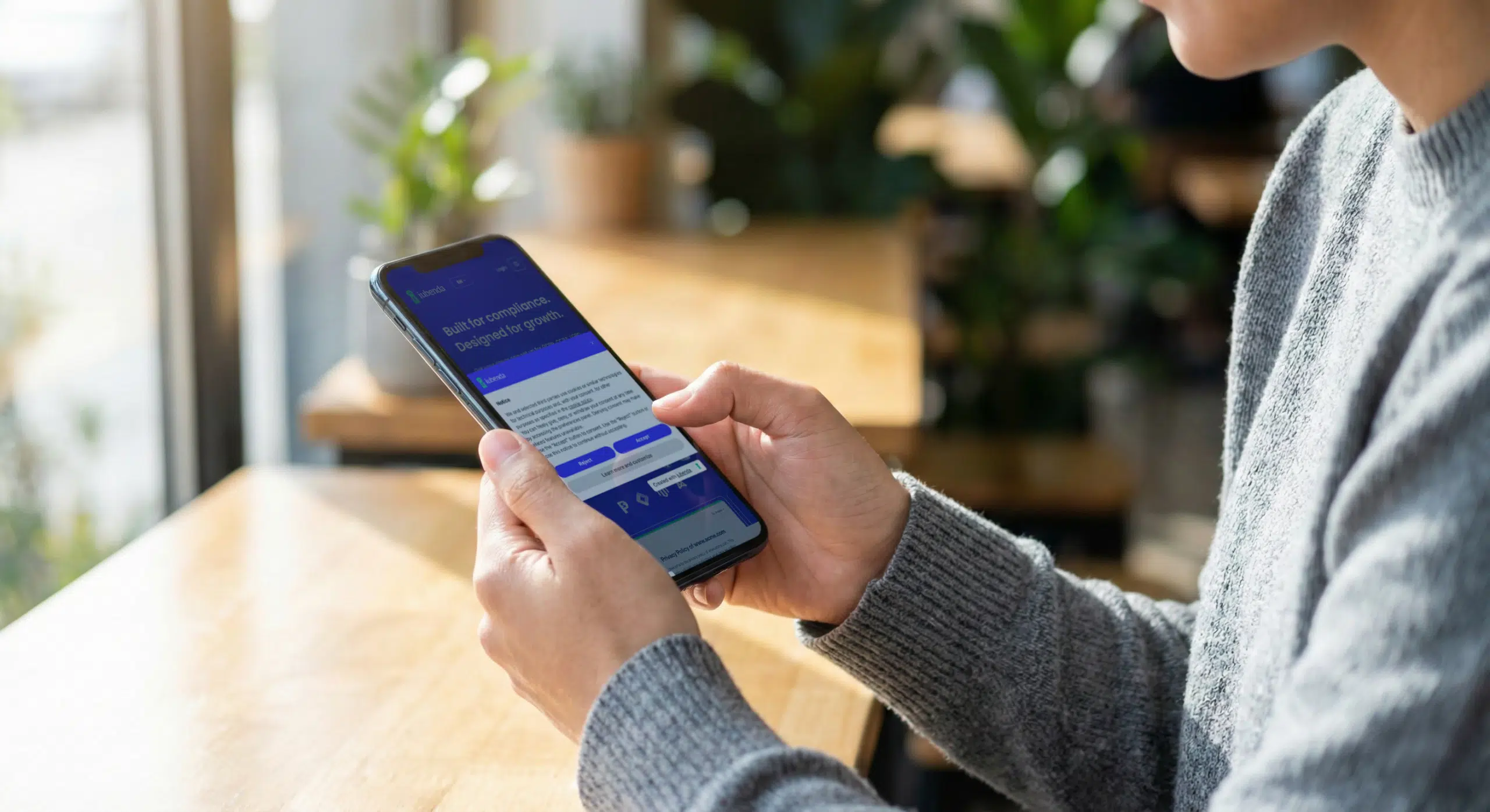 Mobile app privacy policy template + examples